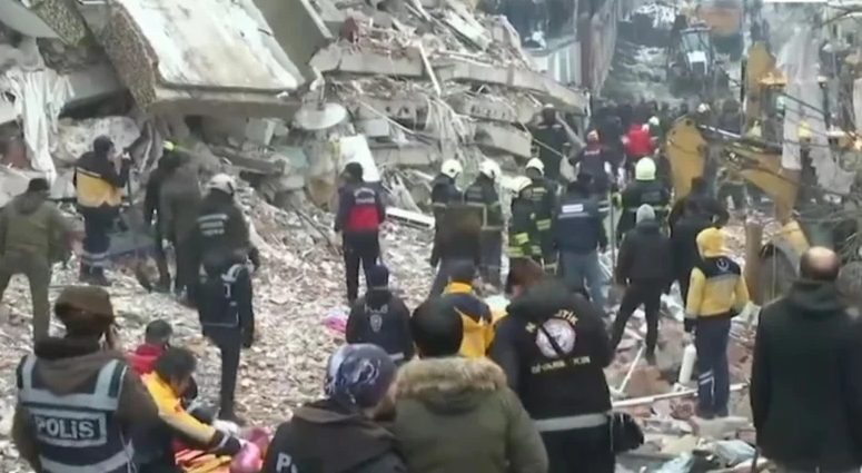 Mortes causadas por terremoto na Turquia e na Síria ultrapassam 28 mil