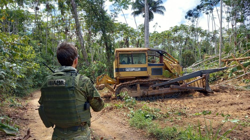 Ibama e Polícia Rodoviária Federal desmontam mais de 190 acampamentos em terras Yanomami
