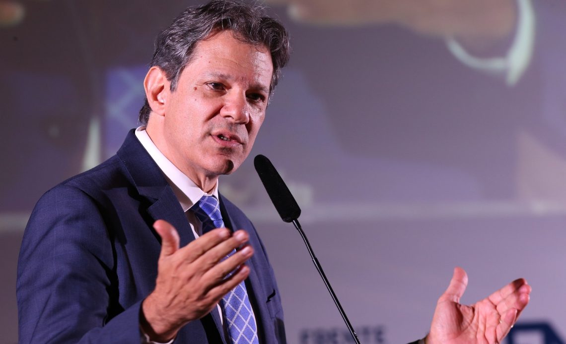 Haddad é pressionado nas redes sociais a não taxar Shein, Shopee e similares