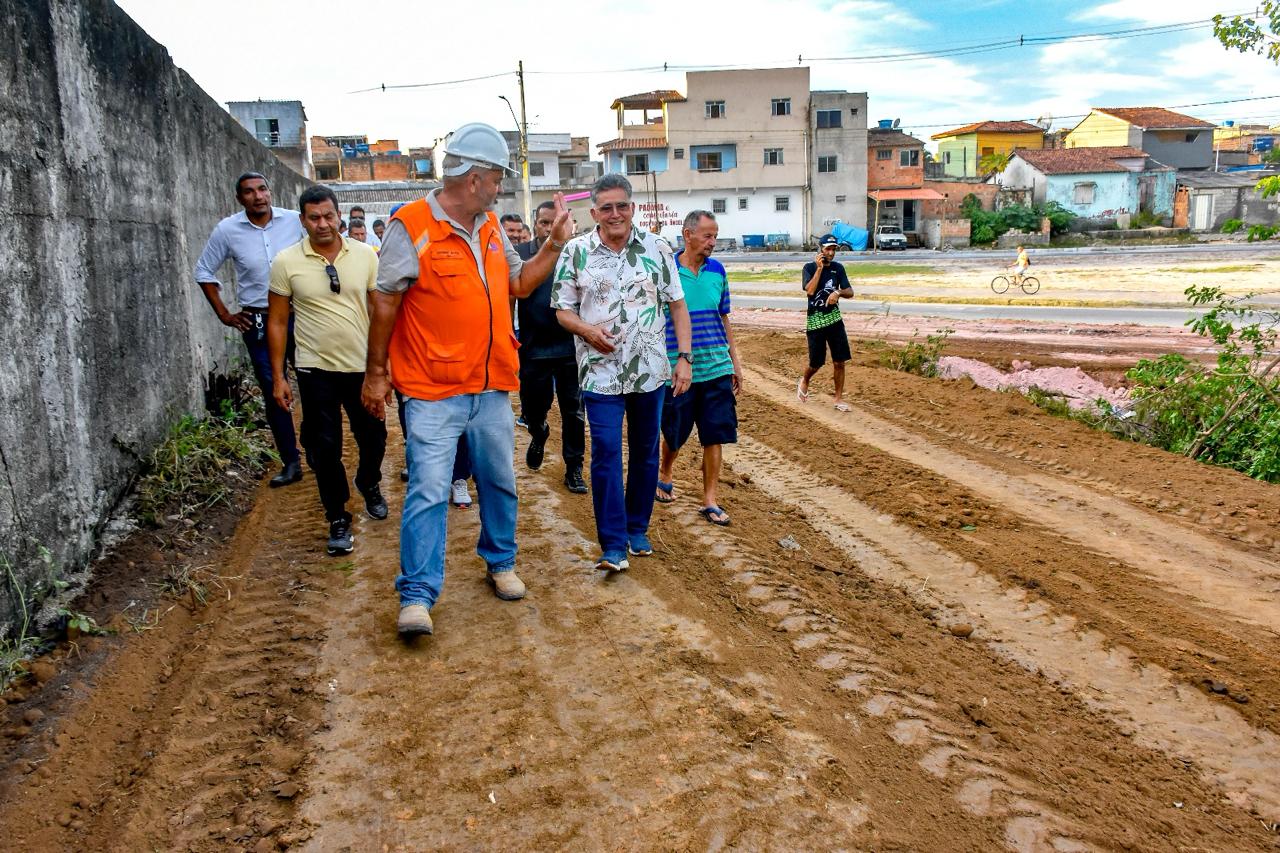 Prefeito Jânio Natal vistoria local do show de Igor Kannário no Baianão