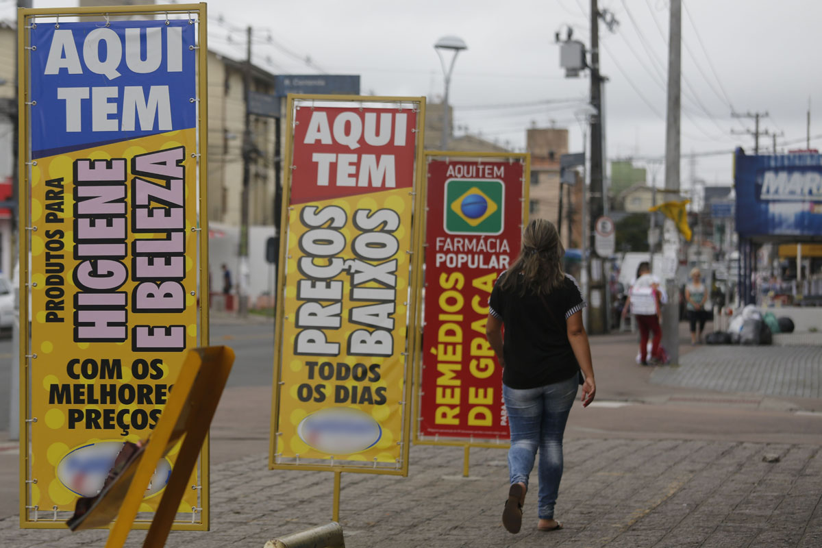 A CALÇADA É O ESPAÇO ONDE A CIDADANIA COMEÇA A SER RESPEITADA