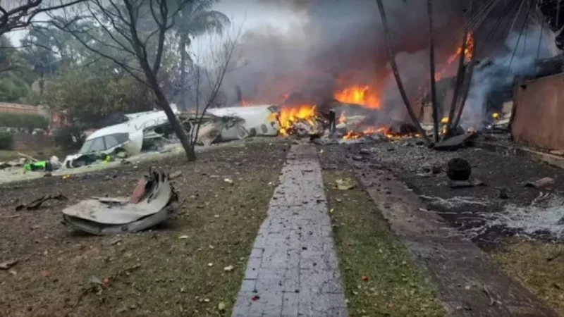 Avião que caiu no interior de São Paulo despencou quase 4 mil metros em 1 minuto