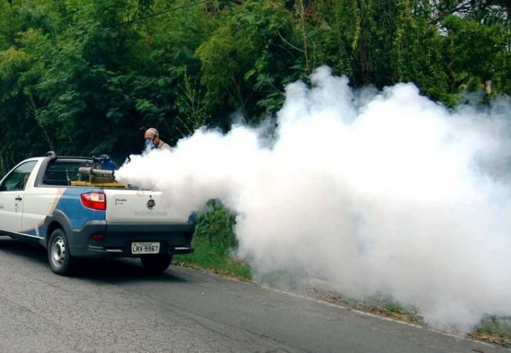 CARRO FUMACÊ É ARMA CONTRA A DENGUE